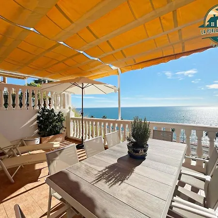 Seafront Townhouse With Stunning Mediterranean Views, Community Pool Ferienhaus Benalmádena