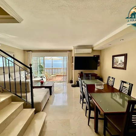 Ferienhaus Seafront Townhouse With Stunning Mediterranean Views, Community Pool Benalmádena