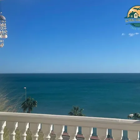 Seafront Townhouse With Stunning Mediterranean Views, Community Pool Ferienhaus