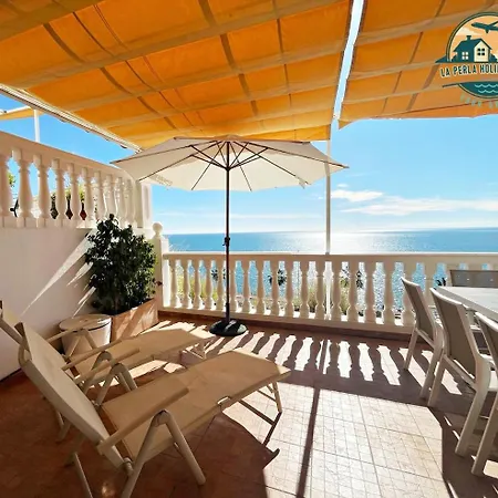 Seafront Townhouse With Stunning Mediterranean Views, Community Pool *